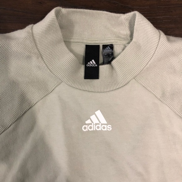 Sage green cropped Adidas crew neck - Picture 3 of 3